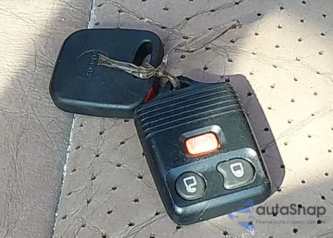 1998 Ford Explorer Eddie Bauer/Limited/Xl/Xlt from USA, damaged, VIN 1FMZU34E1WZA96076